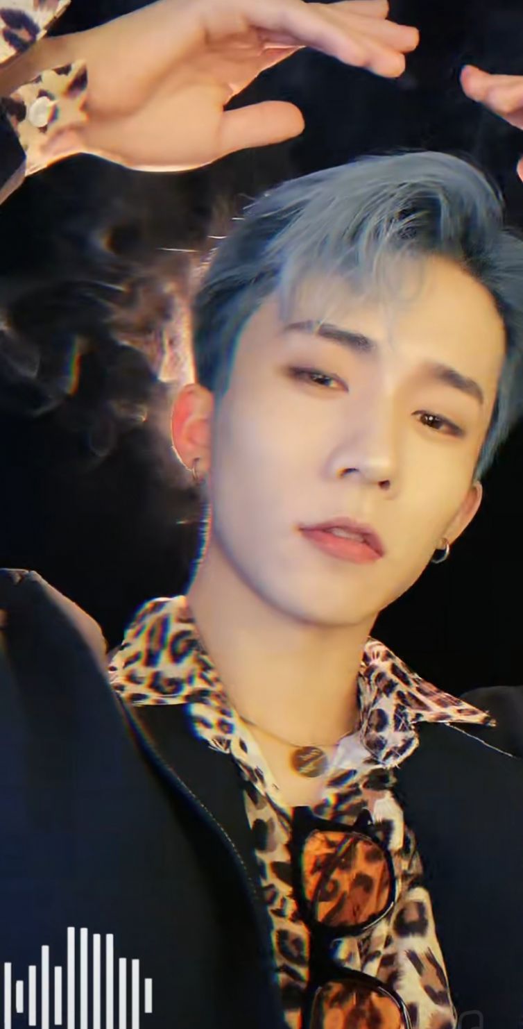 抖音最近很火的超A双重变装视频拍摄软件app下载官方版 v21.0.0图1