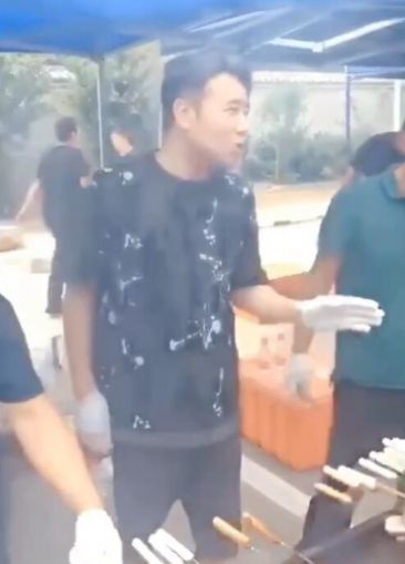 接着奏乐接着舞无水印视频图9