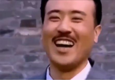 于和伟吐口水表情包图1