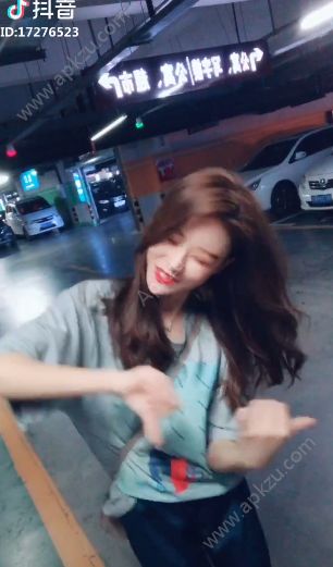 抖音Gucci Gucci Prada Prada手势舞教程图片1