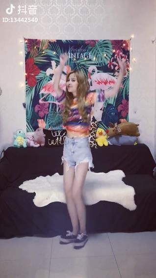 抖音嘟啦嘟啦嘟啦歌曲dura舞慢动作图片2