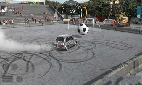 旋转风暴金币安卓版(Torque Burnout)  v3.2.3图1