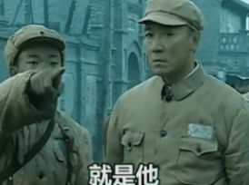 刚才谁不回你消息表情包图3