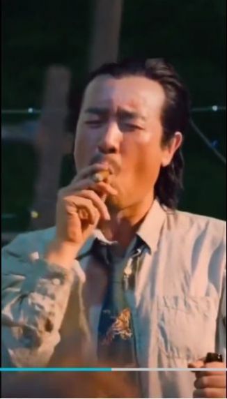 于和伟吐口水视频素材图1